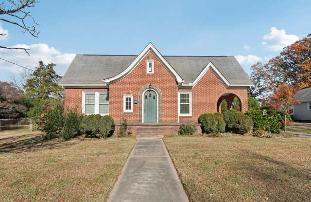 552 Hyde Park Drive Northeast Gallery 1