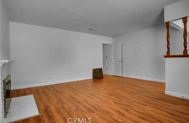 23026 Kathryn Avenue Gallery 3