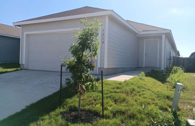 Modern 4 Bedroom Home in Silos Community! photos photos