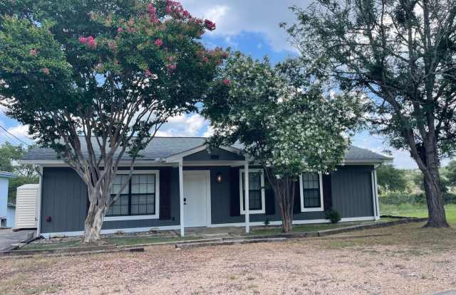 NEW ON MARKET !! photos photos
