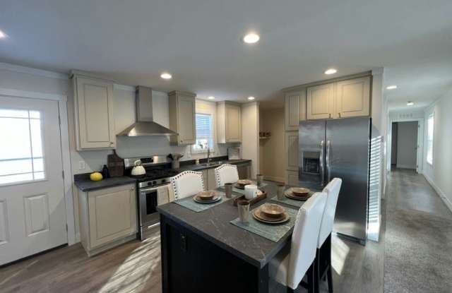 161 Cimarron Gallery 2