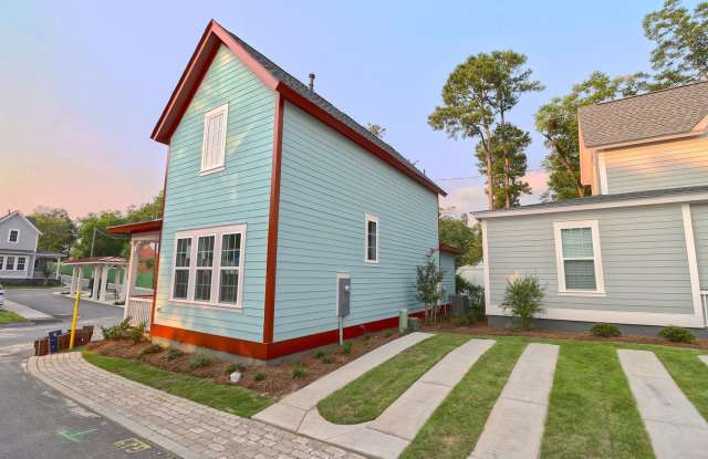 Pre-Leasing for the 2027-28 School Year! Gallery 4