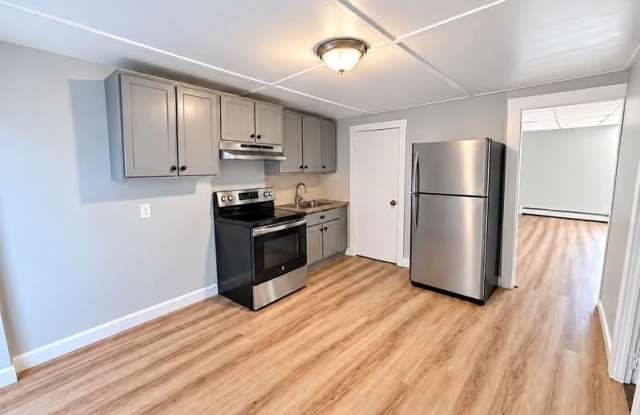 220 Weir St. Unit 1 Gallery 2