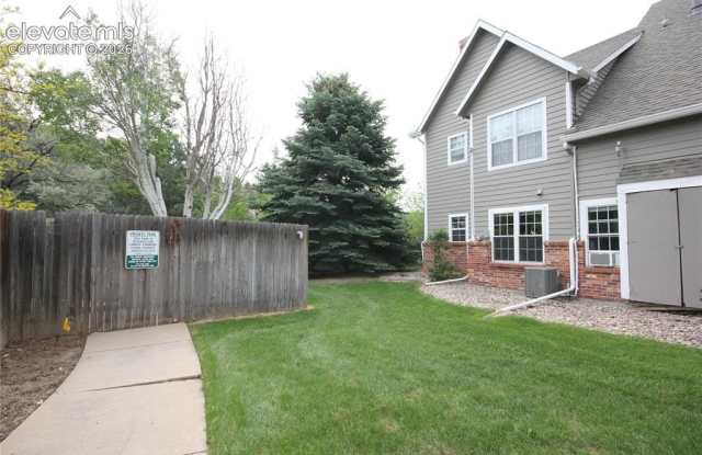 2109 Troy Court photos photos