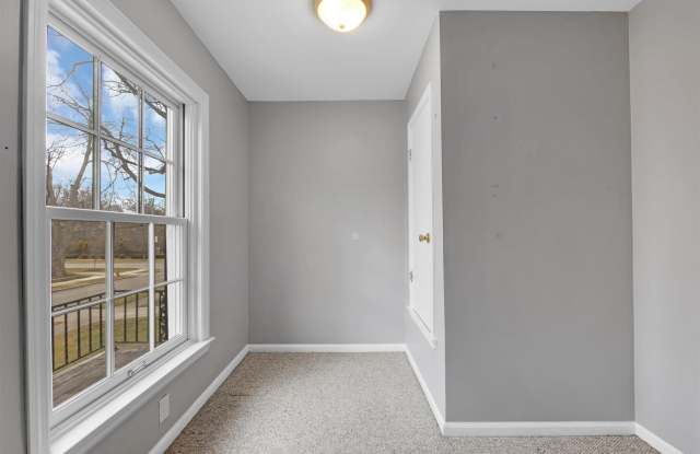 790 Trombley Gallery 3