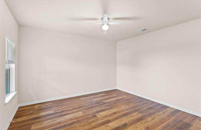 2708 Ginger Court Gallery 2