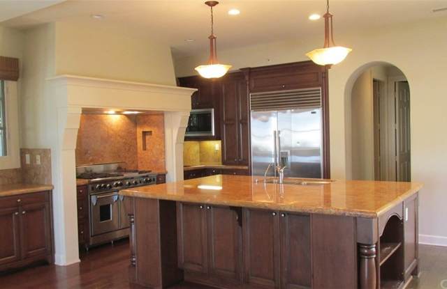 34 gondoliers Bluff Gallery 4