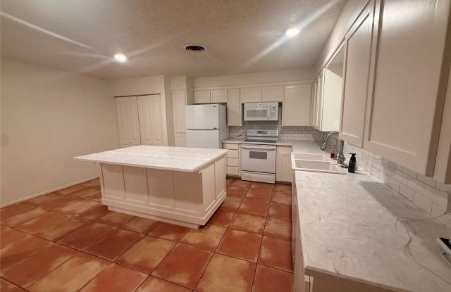 4134 Brook Hollow Drive Gallery 3