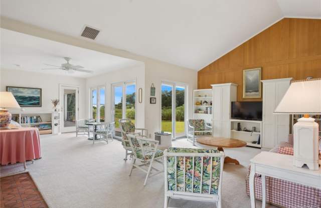 33 Beach Road Gallery 4