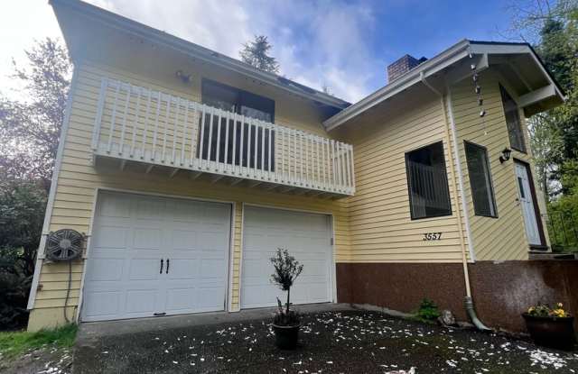 Poulsbo home for rent with a big yard - 3557 Northwest Lakeness Road, Kitsap County, WA 98370