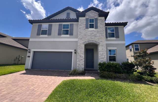 Spacious 4 bedroom, 2.5 bathroom house, no rear neighbors photos photos