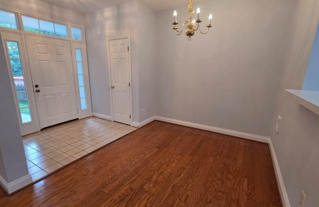 2749 MIDDLE NECK Road Gallery 3