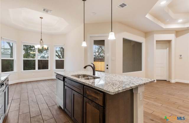 514 Carriage House - 514 Carriage House, Comal County, TX 78070