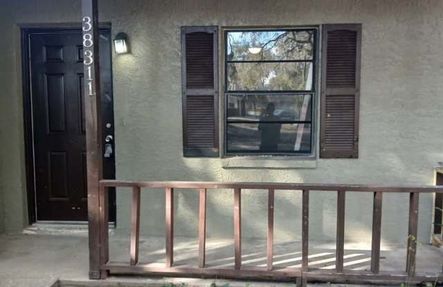 Move-In Ready 2BR/2BA Home with Modern Updates & Prime Zephyrhills Location! photos photos