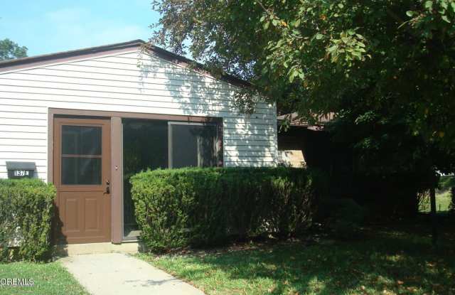 137 Amberly Drive unit: E - 137 Amberly Drive, Monmouth County, NJ 07726