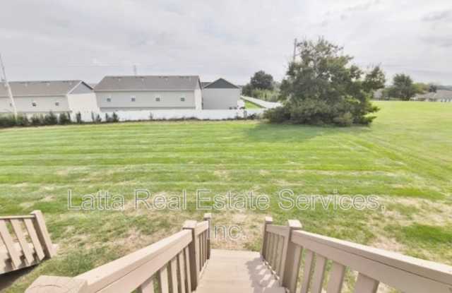 407 S Sunrise Dr Gallery 3