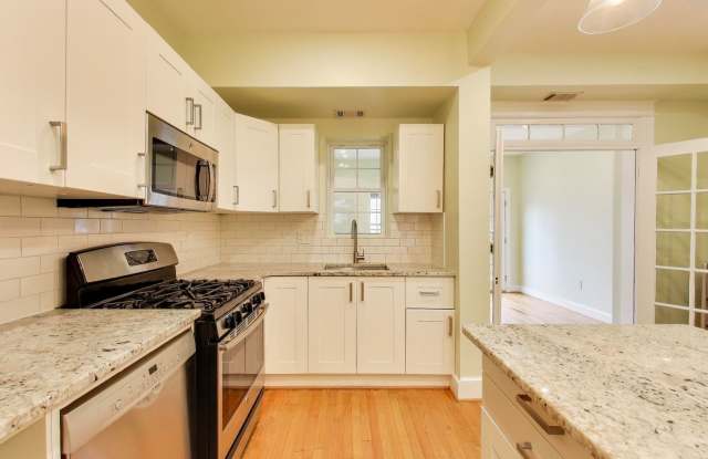 UPDATED 4 BED + 2.5 BA ROW HOME - PETWORTH photos photos