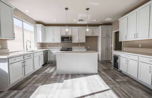 Seven Hills Remodeled 4 Bedroom Pool Home! photos photos