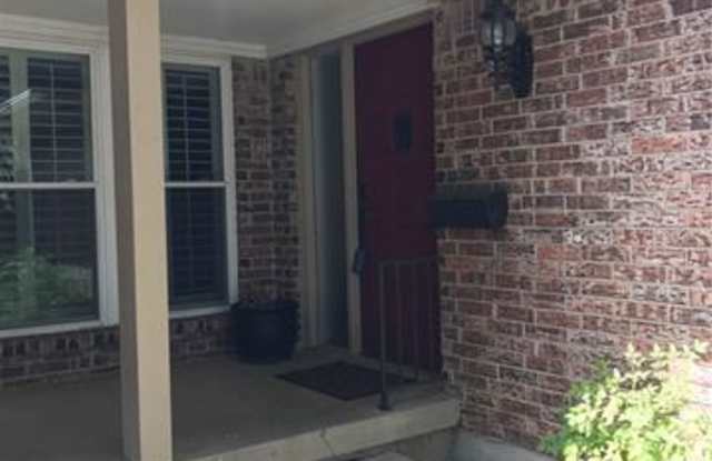 7622 Meadow Oaks Drive Gallery 3