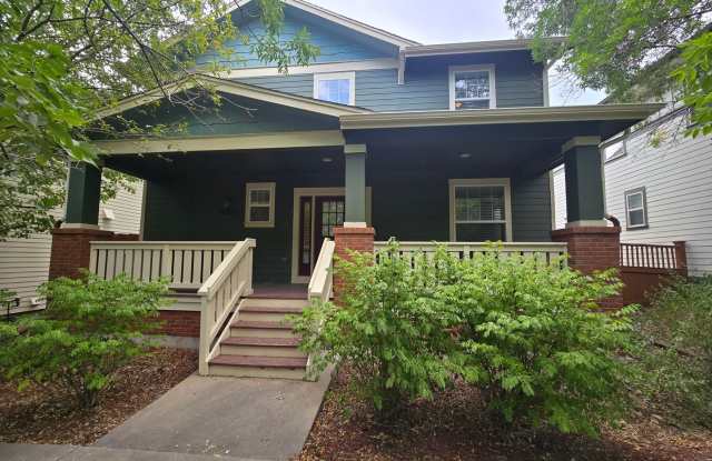 AVAILABLE NOW! BRADBURN VILLAGE CRAFTSMAN HOME photos photos