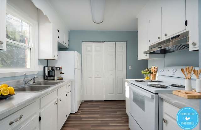 823 East Lafayette Street - 1 photos photos
