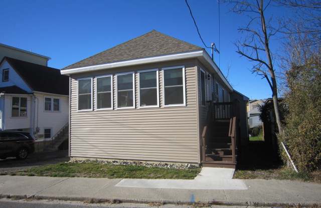 754 E Broadway photos photos