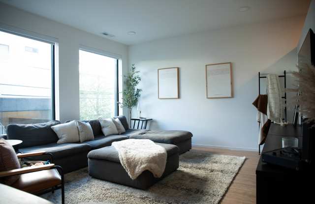 806 Olympic Street Gallery 1