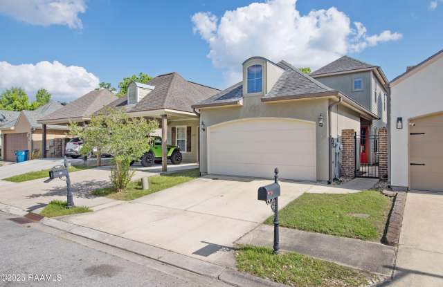 329 Chimney Rock Boulevard - 329 Chimney Rock Boulevard, Lafayette County, LA 70508