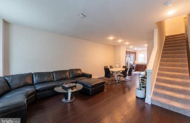 515 SHORTHORN WAY photos photos