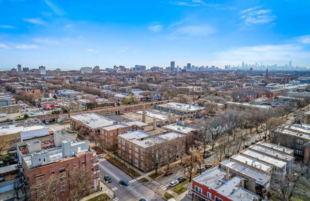 1831 West Foster Avenue photos photos