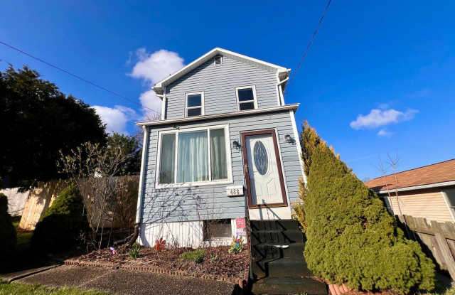 Spacious Home - 2 bedroom 2 Bathroom - Rochester - 488 New York Avenue, Rochester, PA 15074