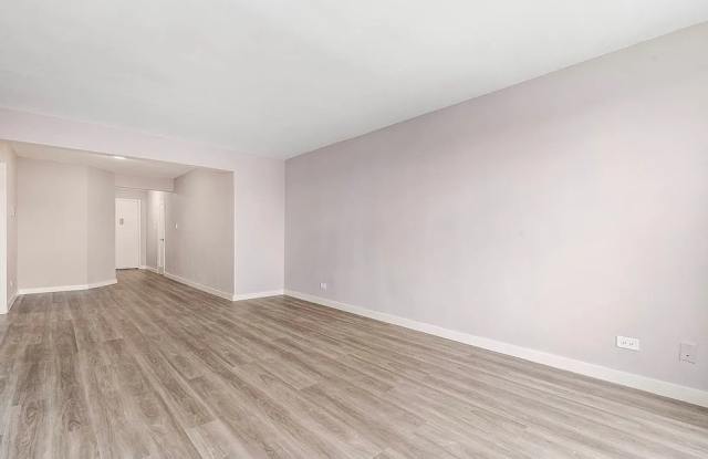 9010 34th Ave Apt 6B Gallery 4