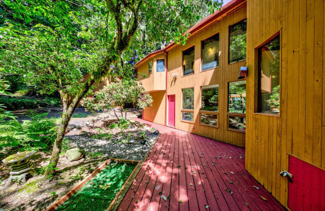 Private 3 Bedroom Home in the Woods photos photos