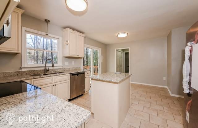 5609 Chatmoss Road Gallery 4