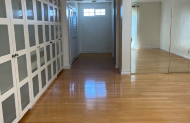 1461 echo park 1 - 1461 Echo Park Avenue, Los Angeles, CA 90026