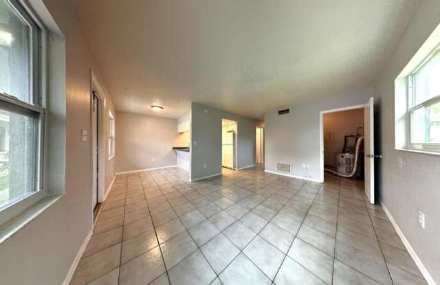 3716 137th Avenue North - B Gallery 3