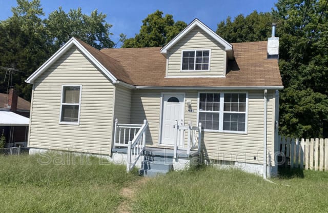 7501 Rowles Ave. - 7501 Rowles Avenue, Ferguson, MO 63135
