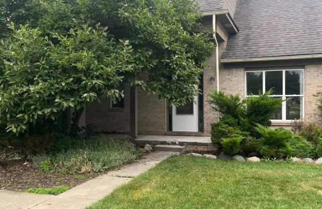 5940 Cayman Boulevard Gallery 1