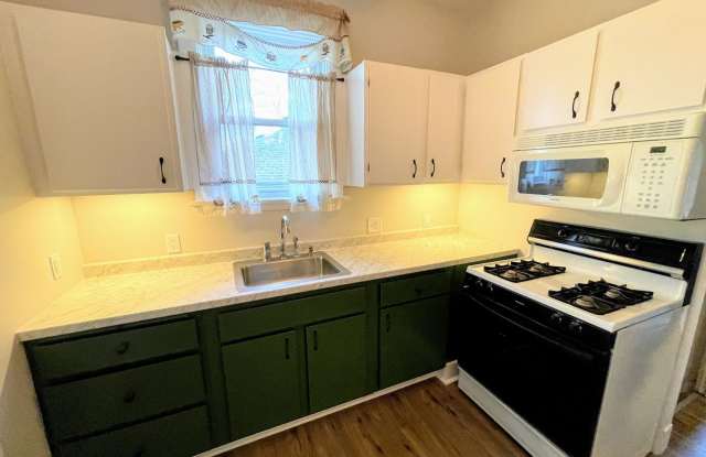 3 bed 1 bath - great Brentwood location, central air, nice updates photos photos