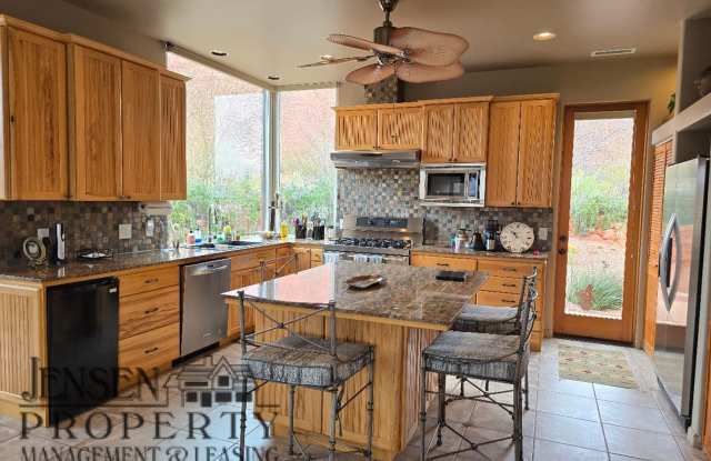 Beautiful Furnished Home in Kayenta- photos photos