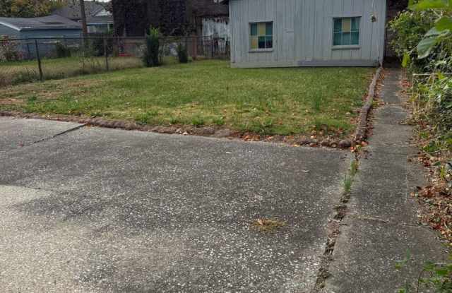 Spacious 2 Bedroom home! Gallery 4