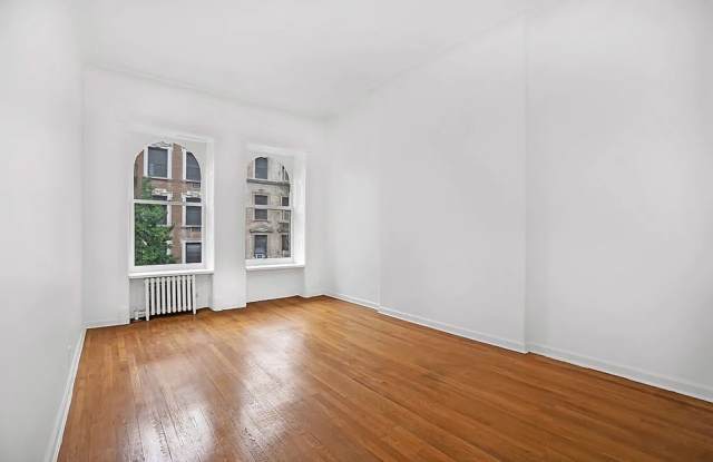 331 W 85th St Apt 4A Gallery 1