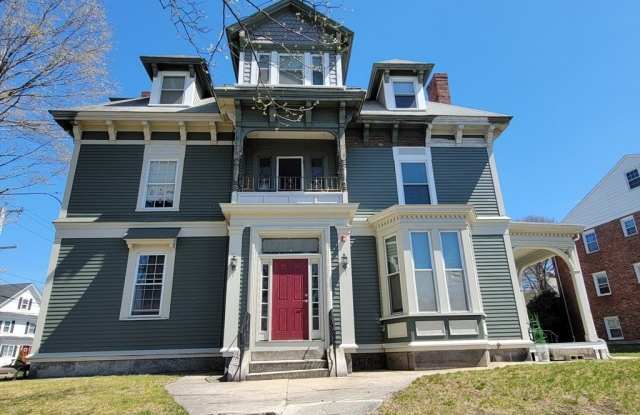 172 Nesmith St unit: 1 photos photos