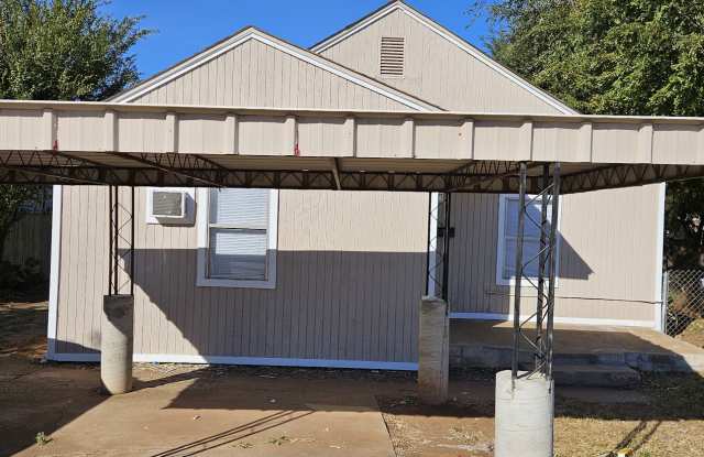 25 SE 44th St photos photos