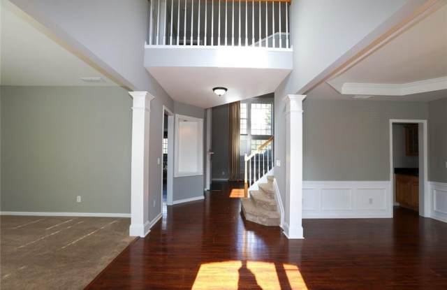 329 Coddington Court Gallery 3