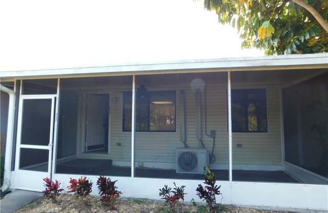 532 7th Place 532 - 532 7th Place, Vero Beach South, FL 32962