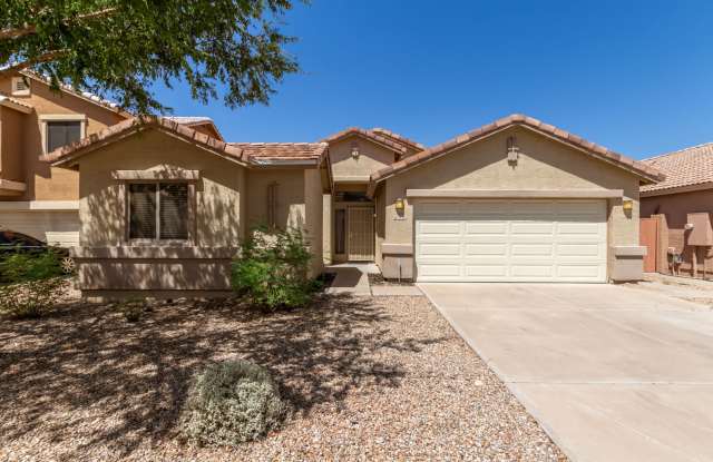 Single Story Split Floor plan 3 Bed, 2 Bath in South Phoenix - 2726 East Valencia Drive, Phoenix, AZ 85042