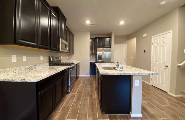 6462 Silver Estate St., Gallery 3