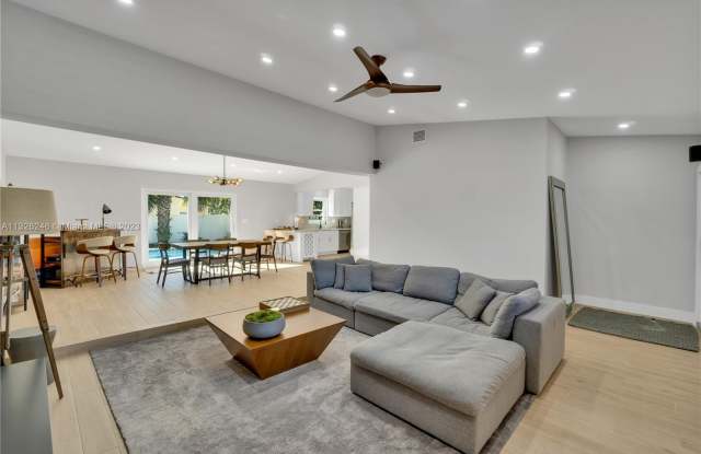 1054 W Camino Real - 1054 West Camino Real, Boca Raton, FL 33486