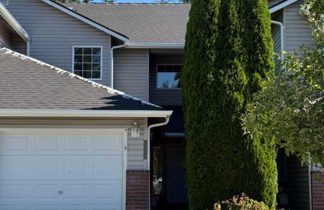 Fully Remodeled Silver Firs Townhome for Rent – Comfort Meets Convenience photos photos